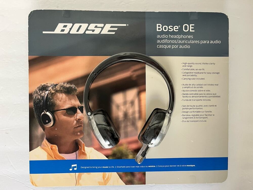 Bose OE On-Ear Headphones Black/Silver Factory Sealed New Wired 2012